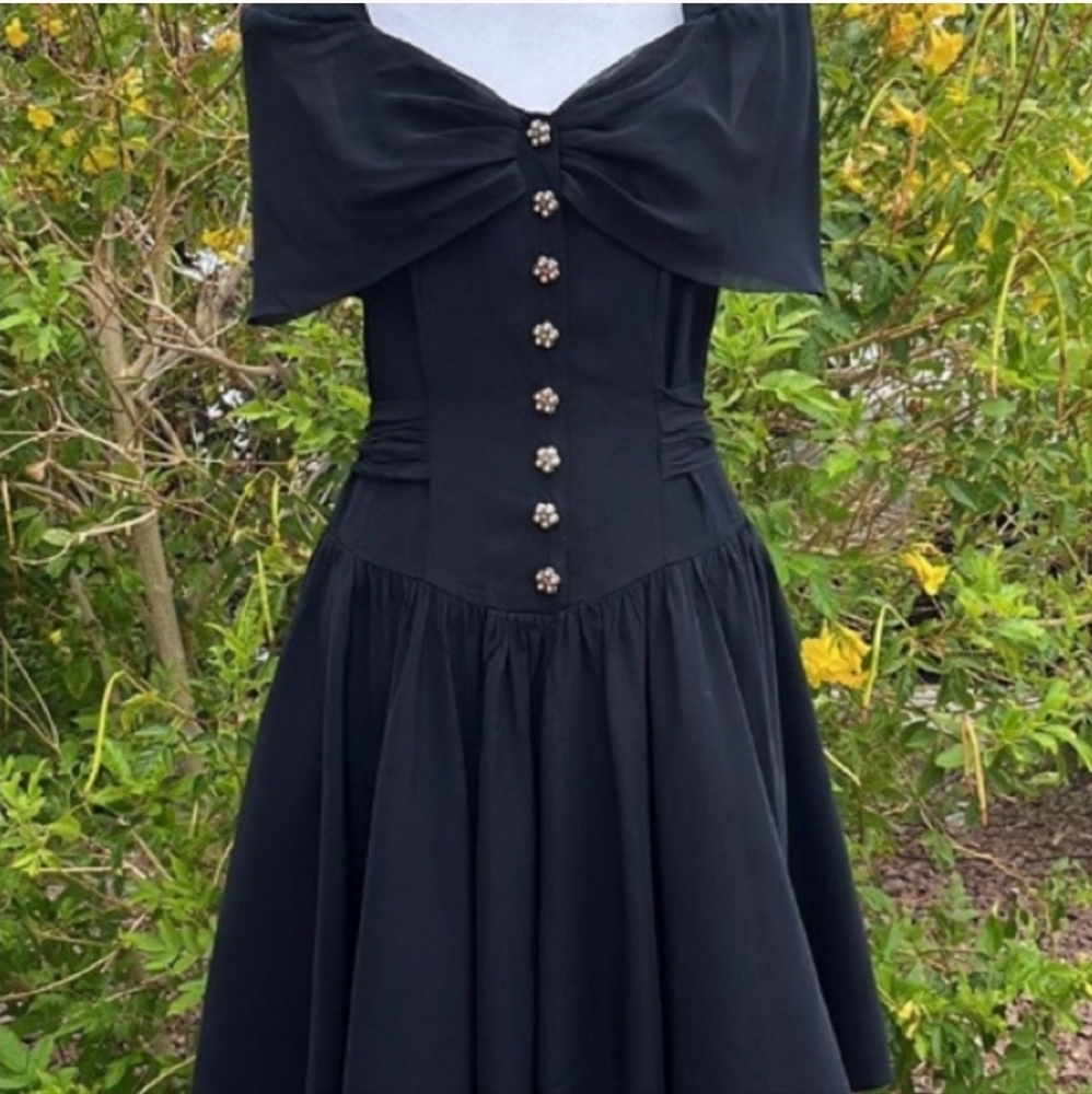 Black Vintage 80s Anna dress
